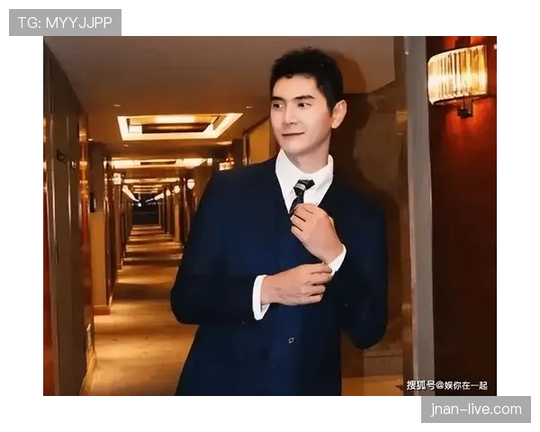 邢傲伟这日常真让人慌，赛场上像猛兽，饭桌上居然只点白米粥？‍